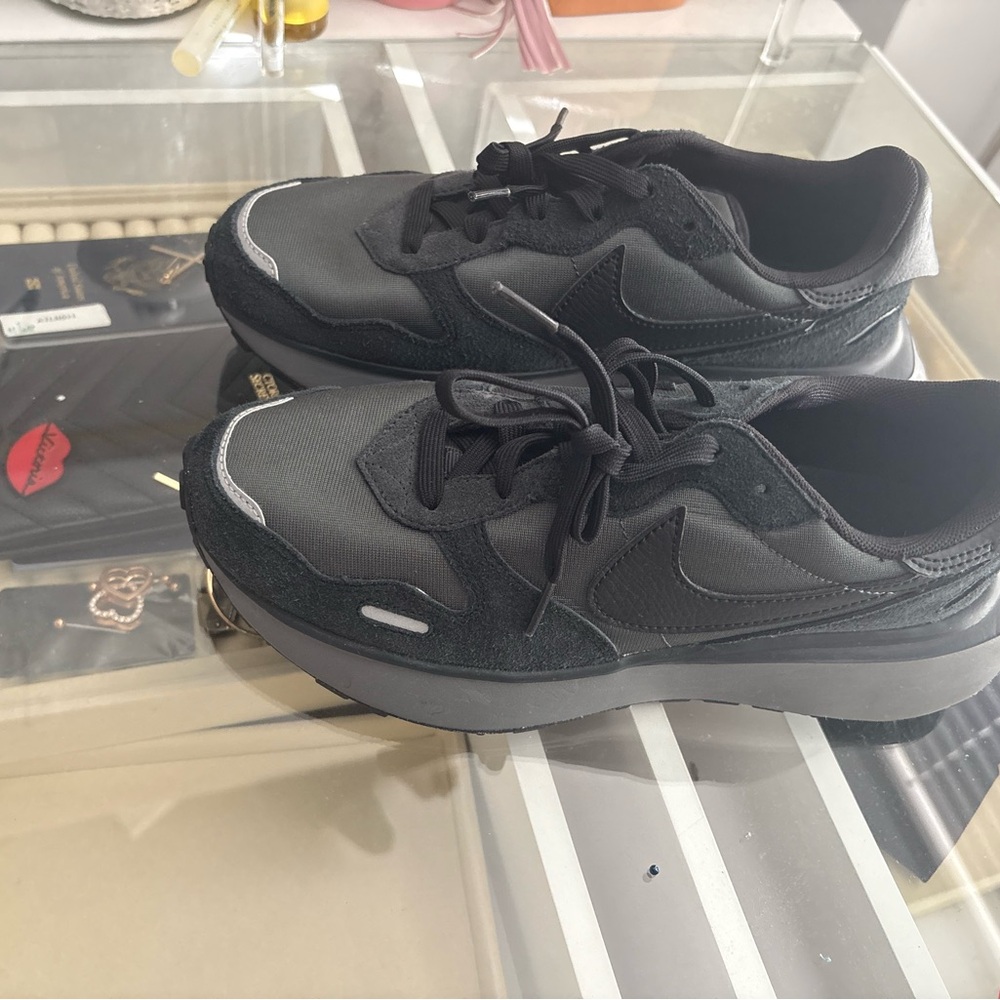Nike phoenix waffle